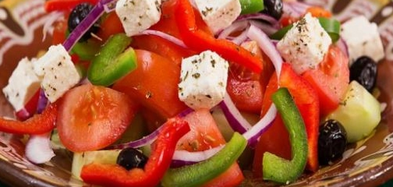 أشهى المأكولات اليونانية