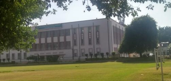 عملاق التعليم عن بعد: جامعة أنديرا غاندي الوطنية المفتوحة