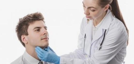 أوجاع الحلق: الأسباب، التشخيص، والعلاج