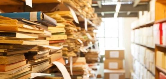 ألبرتو مانغويل: حياة مُترجِمٍ أرجنتيني كندي