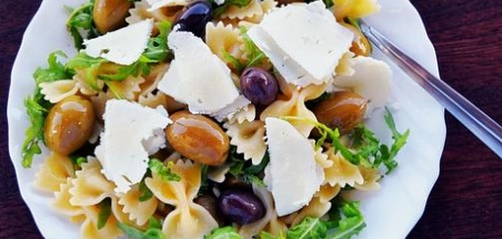 أطباق يونانية لذيذة