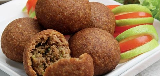 مأكولات شهية من المطبخ العربي