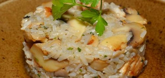 وصفات شهية: صدور دجاج مع الأرز