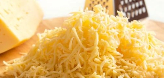 أفضل أنواع الجبن لصنع بيتزا لذيذة