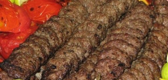مأكولات عراقية شهية: رحلة في مطبخ بلاد الرافدين