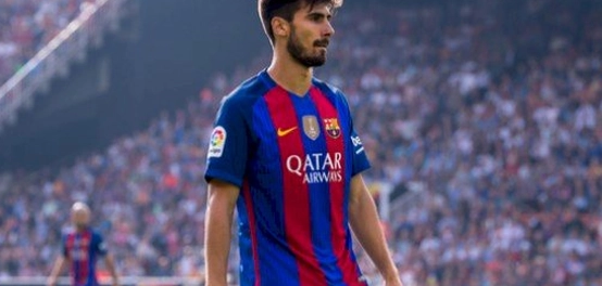 أندريه غوميش: مسيرة لاعب وسط موهوب