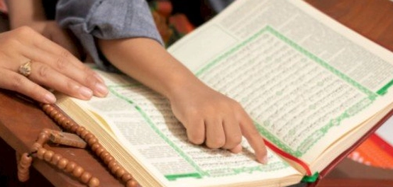 أمثلة على التفخيم والترقيق في سورة الأحزاب