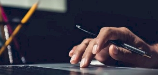 انتهاكات الملكية الفكرية العلمية: نماذج وأمثلة