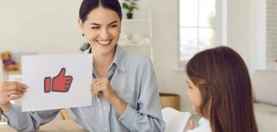 أمثلة عملية على آراء الطلاب