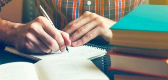 فنون الكتابة الوصفية: رحلة عبر أساليب التعبير