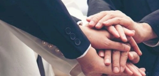 أبعاد المسؤولية الاجتماعية: من الفرد إلى المؤسسة