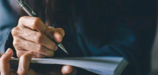 فنون الكتابة العملية: دليل شامل لأنواعها وأبعادها