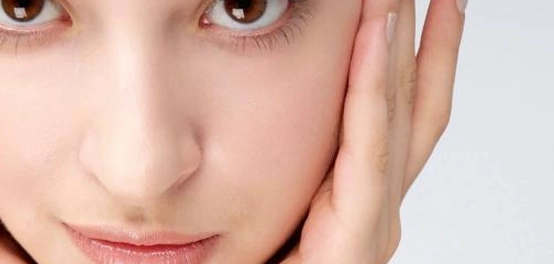 أساليب تجديد البشرة: دليل شامل لأنواع التقشير