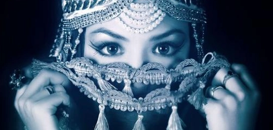 نظرة على شعر الغزل في بدايات الهجرة