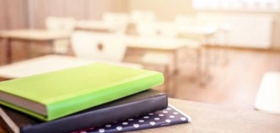 الافعال المضعفة في اللغة العربية: دراسة شاملة