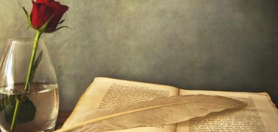 استكشاف عالم الشعر العمودي: قواعده، خصائصه، وأشكاله