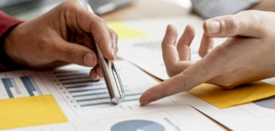 أهمية مقاييس النزعة المركزية والتشتت في الإحصاء