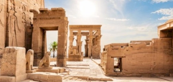 روعة معبد فيلة: تاريخه، موقعه، وأهميته
