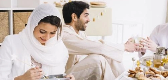 فضل الأخلاق الحميدة: ثمارها في الدنيا والآخرة