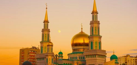 دور المساجد الحيوى في حياة المسلمين