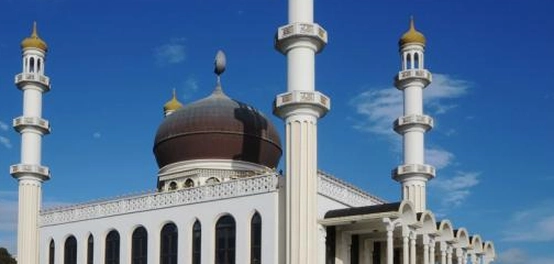 دور المسجد المحوري في حياة المسلم