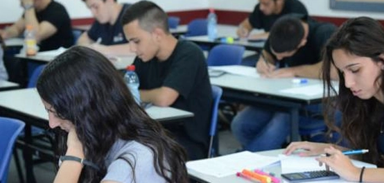 دور المدرسة المحوري في بناء الفرد والمجتمع