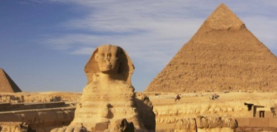 عبادة المصريين القدماء: جذورها، سماتها، وأثرها