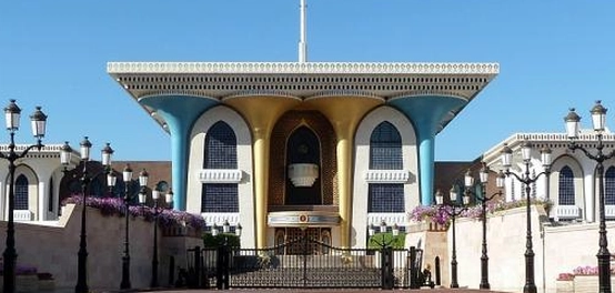 روائع عُمان: جولة في أبرز معالمها السياحية