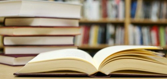أبرز شعراء وأدباء المدرسة الكلاسيكية
