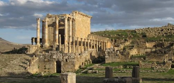 كنوز الجزائر السياحية: رحلة عبر أجمل مدنها