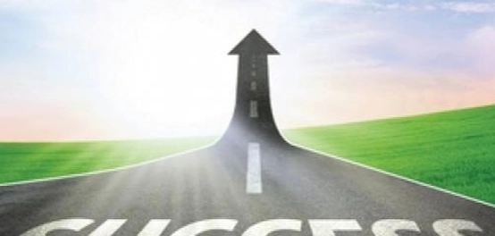 أسرار تحقيق النجاح: رحلة من الطموح إلى الإنجاز