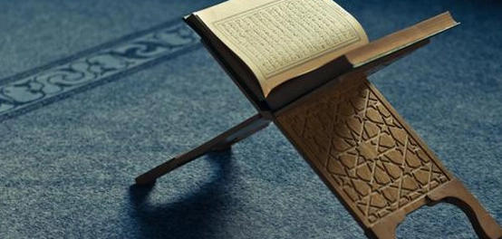 مقاصد سورة المدثر: رسالة سماوية ودلالات عظيمة