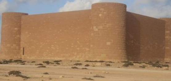 مدينة طبرق: موقعها، سكانها، وتاريخها العريق