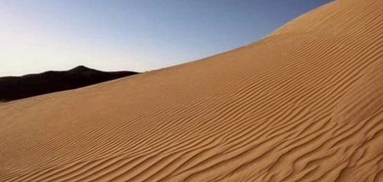 صحراء النقب: موقعها، سكانها، وتاريخها العريق