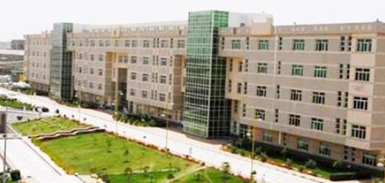 جامعة الملك خالد: تاريخها، تصنيفها، و دورها الرائد