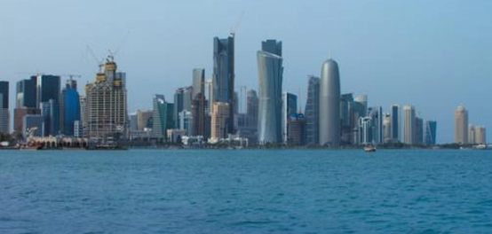 الدوحة: موقعها، سكانها، وأهميتها