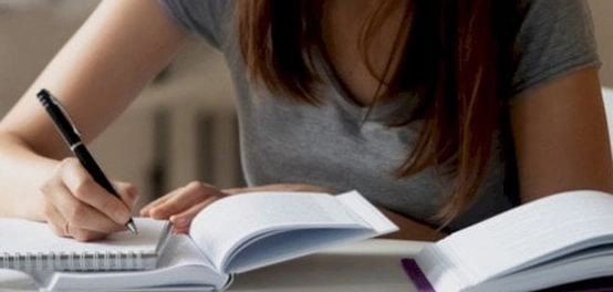 فنون الإستثناء في اللغة العربية