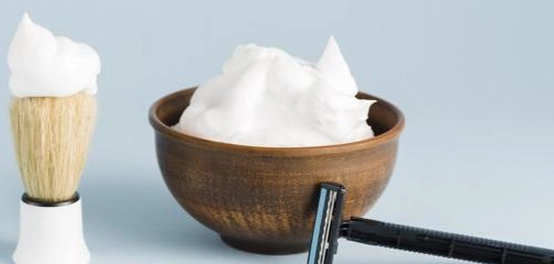 ازالة شعر الجسم للرجال: دليل شامل للطرق والخلطات
