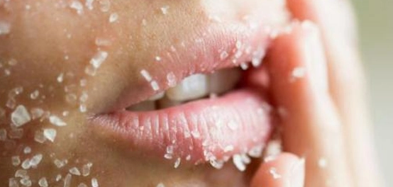 علاج حب الشباب بالطرق الطبيعية