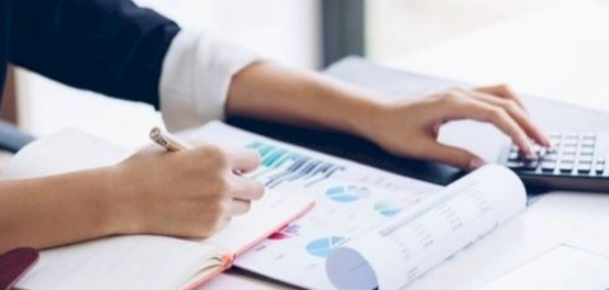 تأثير إدارة الأرباح على دقة البيانات المالية