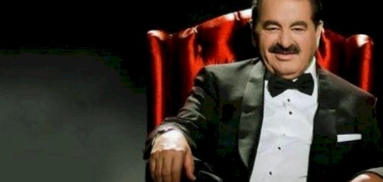 إبراهيم تاتلس: سيرة حياة أسطورة الغناء والسينما التركية