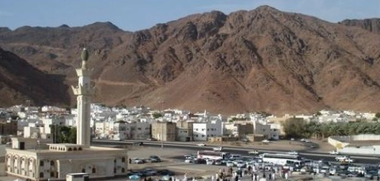 جبل أحد: موقعه، تاريخه، وأهميته