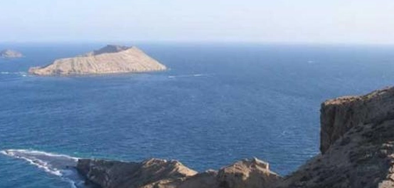 موقع مضيق باب المندب وأهميته الجغرافية والتاريخية