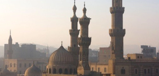 موقع مسجد السيدة نفيسة و تاريخه العريق
