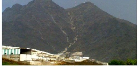 جبال مكة المكرمة: الأخشبين وأبو قبيس وقعيقعان
