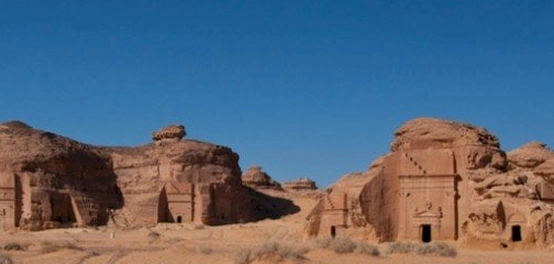 مساكن قومي عاد وثمود: رحلة عبر التاريخ