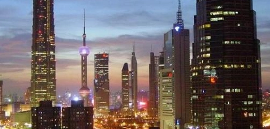 مدينة شنغهاي: موقعها، اقتصادها، ونظام مواصلاتها