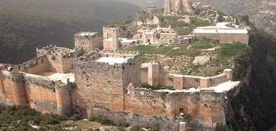 موقع قلعة صلاح الدين الأيوبي التاريخية