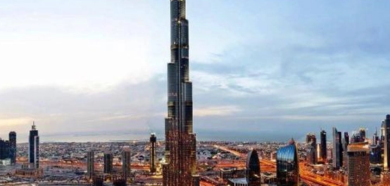 دبي: موقعها، تاريخها، ومعالمها السياحية
