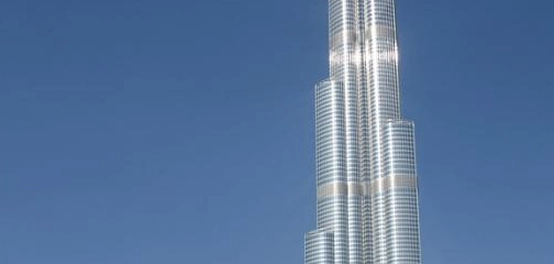 برج خليفة: تحفة معمارية في قلب دبي